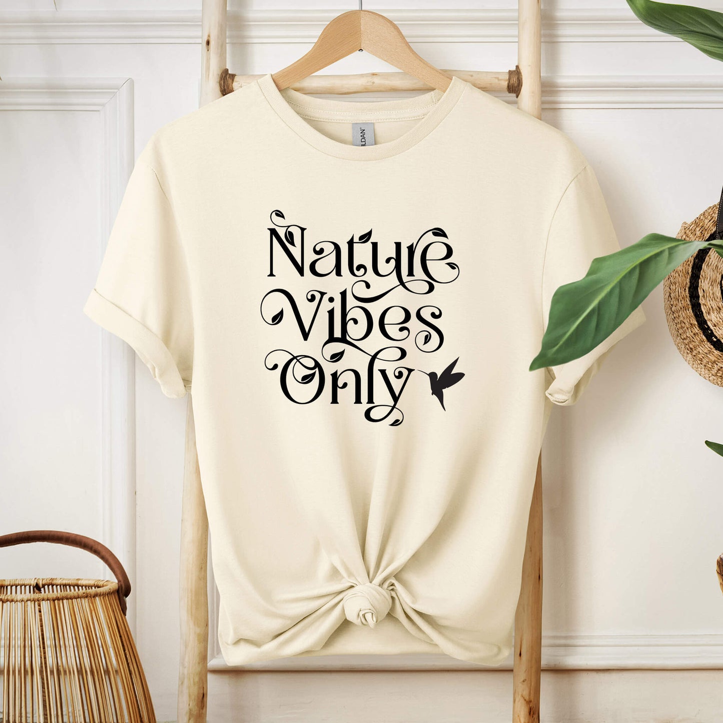015-08 Nature Vibes Only T-Shirt