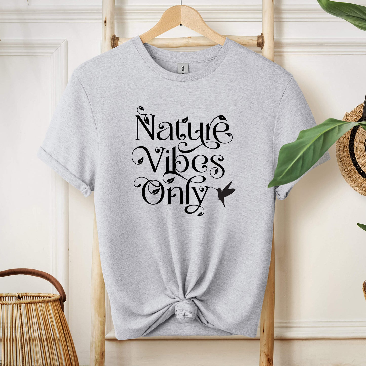 015-08 Nature Vibes Only T-Shirt